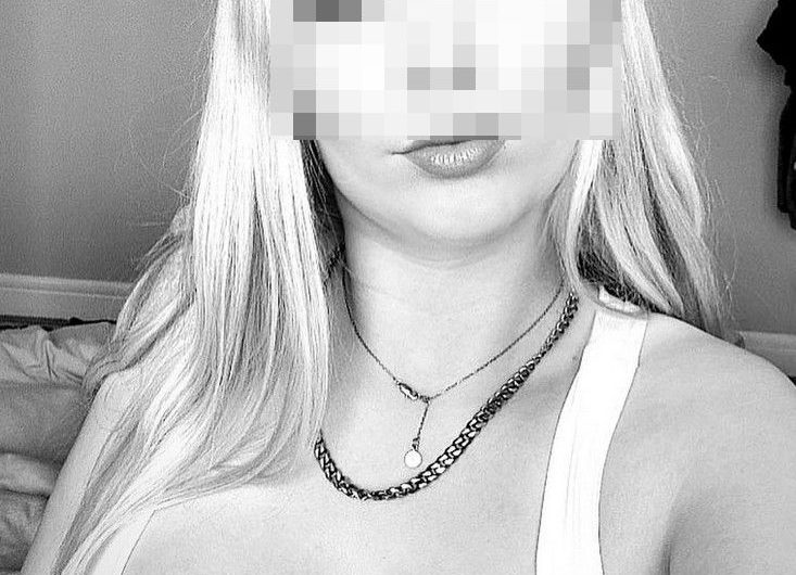 Inès, jeune dominatrice de Thonon-les-Bains ici pour te dresser