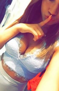 Manon Lyonnaise, 22 ans bientôt, pour faire connaissance et plus si nous nous entendons